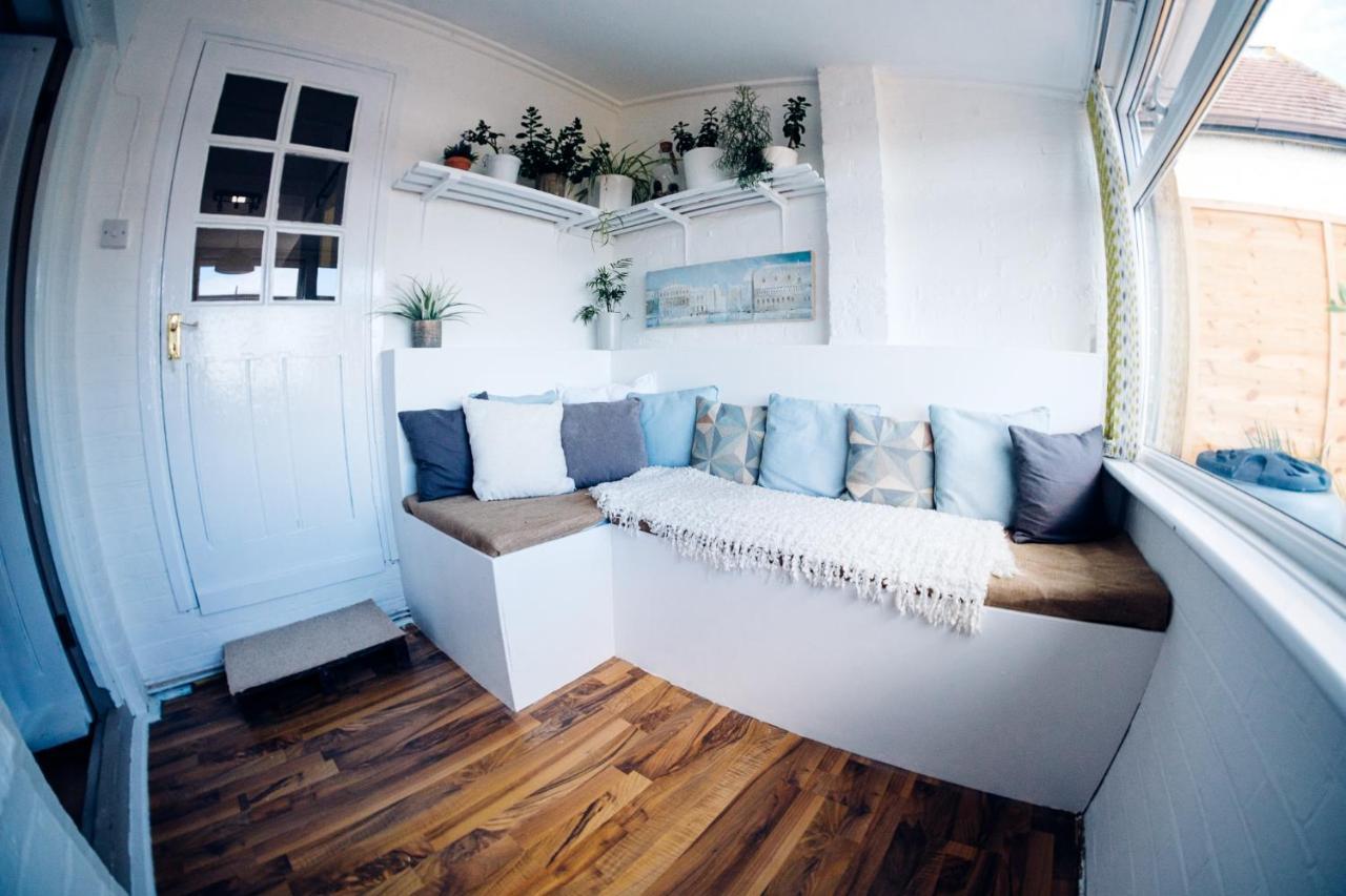Bijou Annexe, Sea View, Private Entrance & Parking - Folkestone酒店 外观 照片