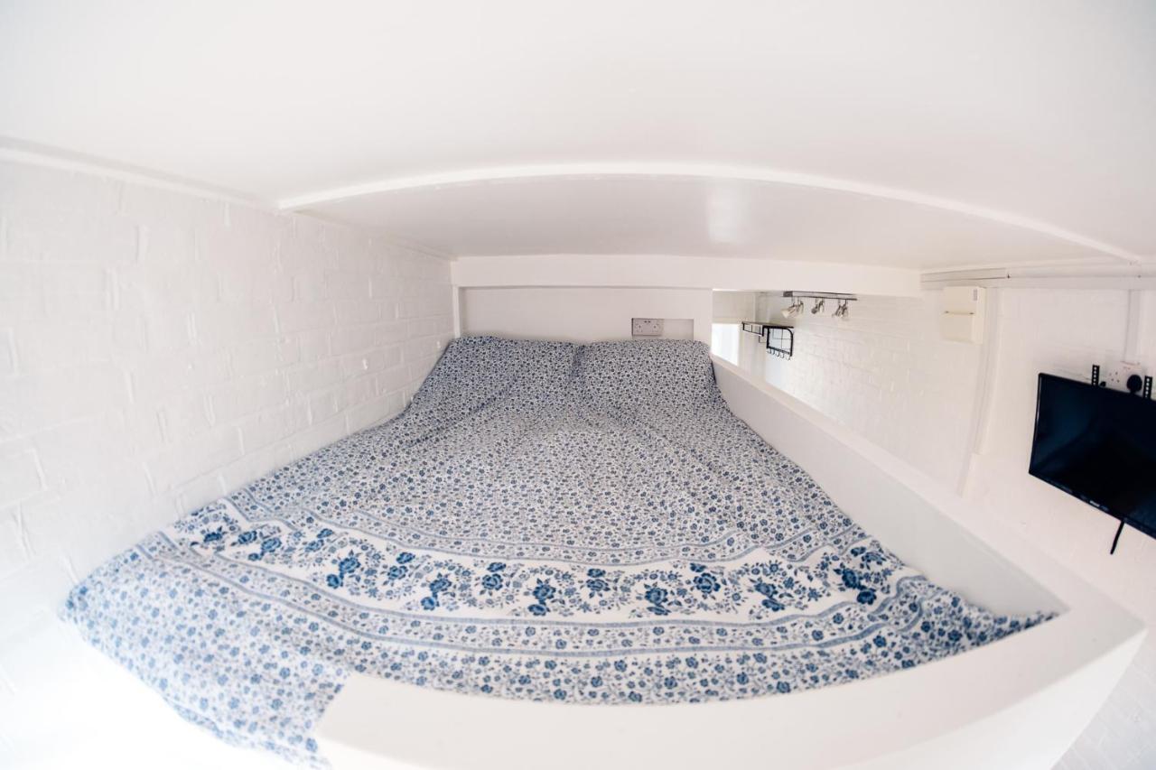 Bijou Annexe, Sea View, Private Entrance & Parking - Folkestone酒店 外观 照片