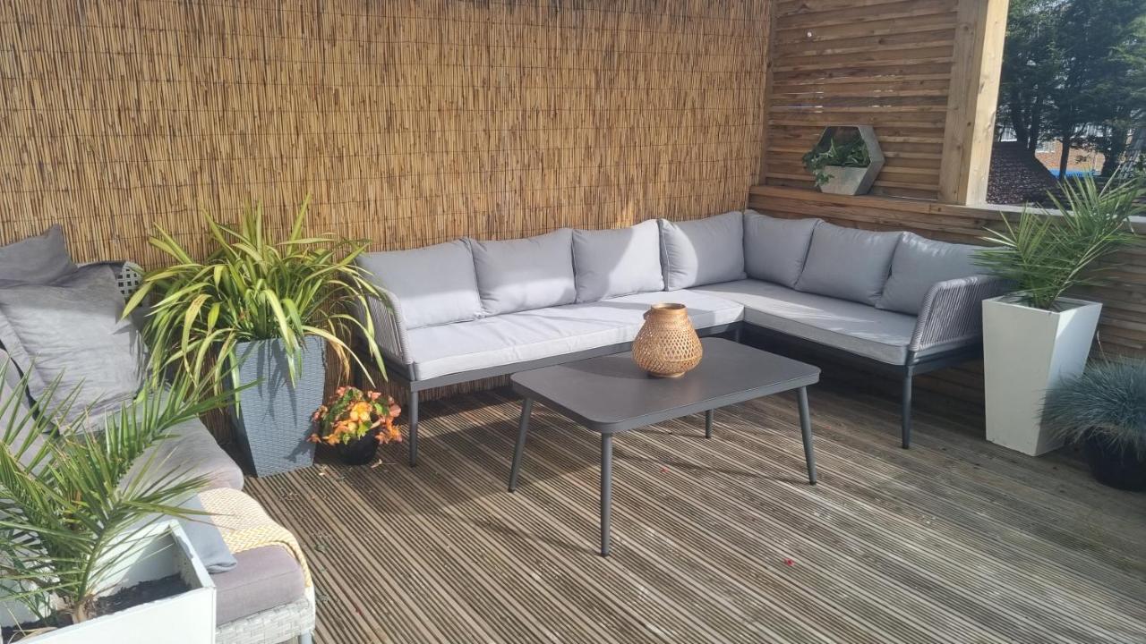 Bijou Annexe, Sea View, Private Entrance & Parking - Folkestone酒店 外观 照片
